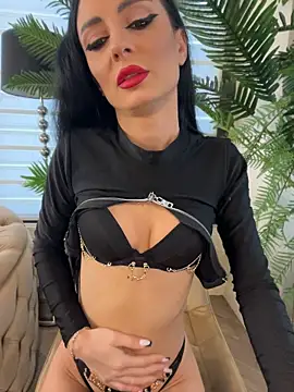 FeetVibe - 👣Your Favorite Foot Tease