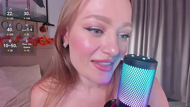 EvelynPoole - start seductive and hot moves