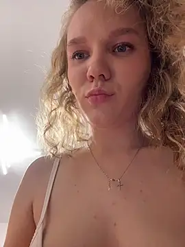 Ketitull - TOPLESS