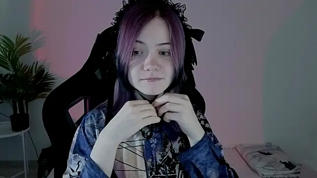 Hikkacat - sexy teeth ✿ purring kitty
