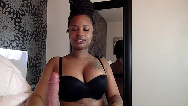 TheAngelHoney - MAKE HONEY RAIN 💦🍦