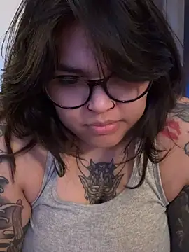 Miacanela_xo - Drizzy licks Mia’s nipples