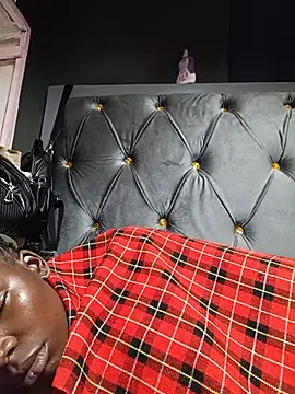 Ebony_emmah - blow kiss