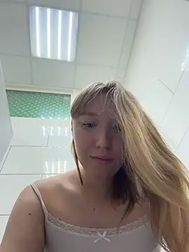 -NaughtyAngel- - GET NAKED NOW+SPREAD PUSSY CLOSE UP