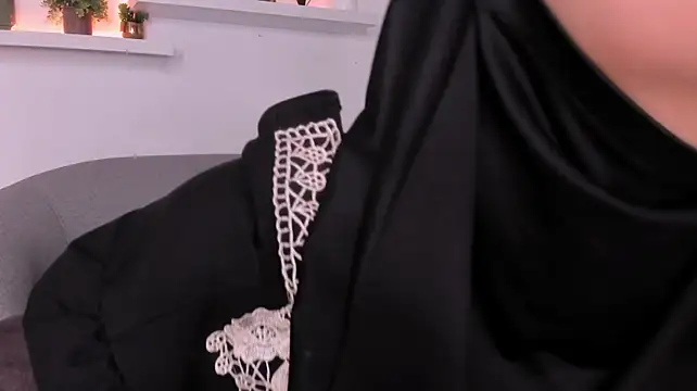Salma_arabicc - doggy position + buttock spread