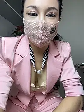 TopAlice566 - 裸露美胸1分钟