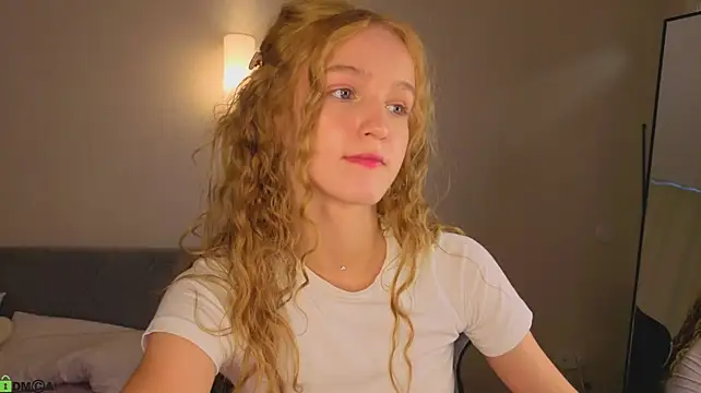 Sue_dream - suck your finger
