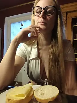 SweetGermanGoddess - 🍑Go Doggy + Slap Ass 10x