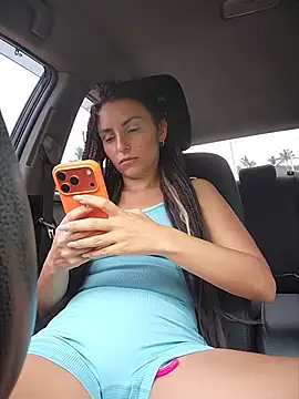 Izabella_Bella - All naked in car 🚗