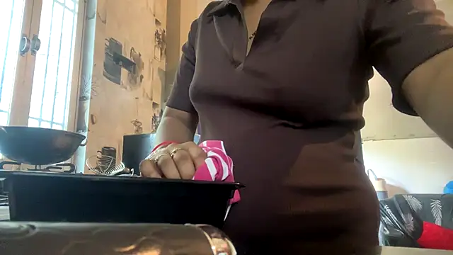 Telugu_angel21 - Squeeze milk
