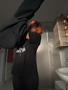 Jenna-Lia - Plug in ass