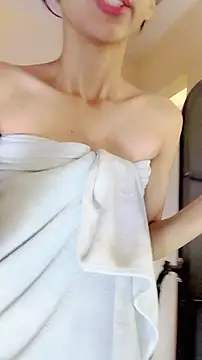 WetVirginPussy - Half bath 🥵