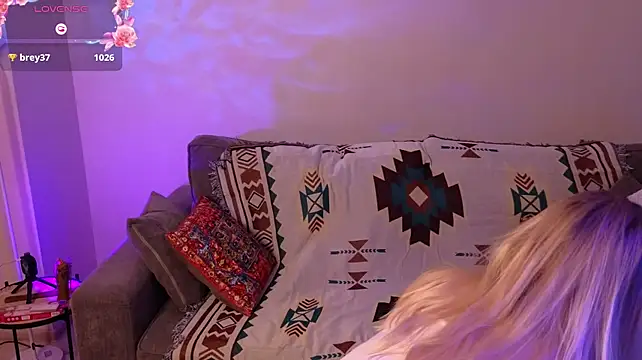 OliviaBrownn - Put oil on ass