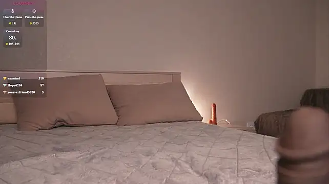 Soft_Eva - rub my panties crotch with dildo