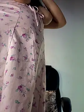 _Bella_7 - OPEN MY SEXY PUSSY AND FUCK ME
