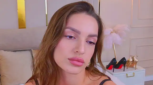 BellaHalles - sexy shower video