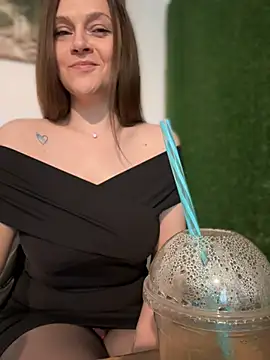 CrazyTori - Take off panties in cafe LT🎁