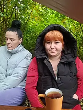 Buns2026 - Insert dildo pussy 2 girls