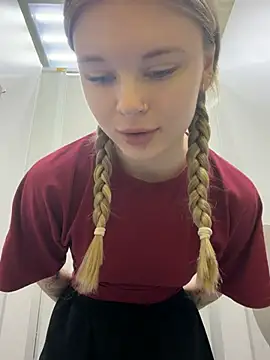 -MiaKitty - Show my sweet panties in public WC🫢💢