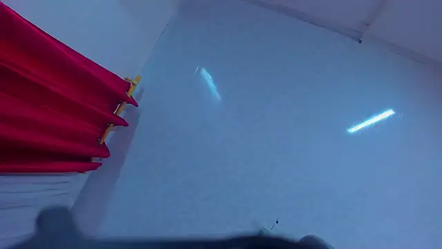 Channel_Mills - DEEPTHROAT YOUR HARD COCK!! :P