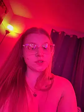 Aidowned - FULL PUSSY BLAST BY HER FULL CREAM VIDEO