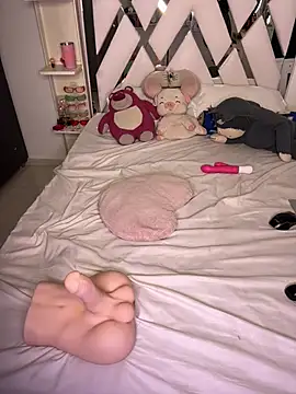 Valentina_fire1 - Fuck me while controlling my toy