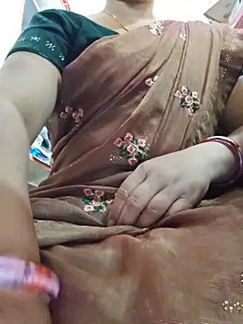 Indianhotwife639 - Boobs pussy enjoy 😉