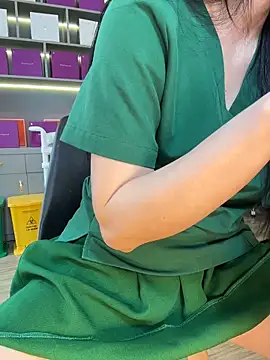 Secretly_masturbating - made me reach climax at the clinic