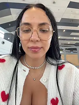 Bunny_Lush - Spit play on boobies in PUBLIC