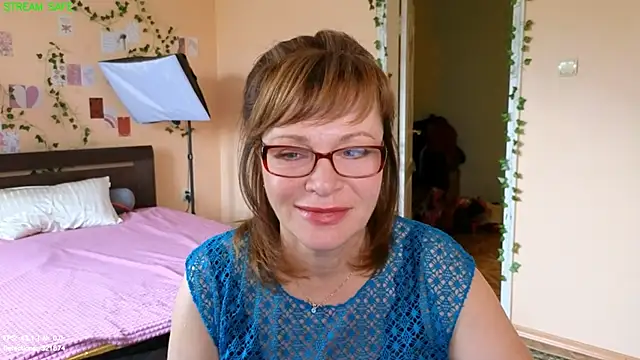 Miss_Moren - licking 2