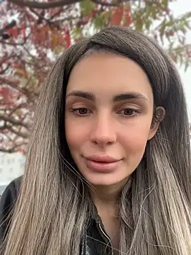 SandraCarter - Play with nipples in public