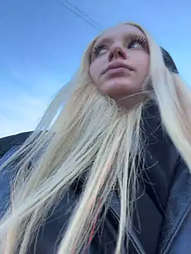 Elfi_InPublic - Massage tits+drool Ahegao in bus