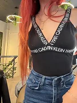 VixenRosse - Intense pulsing on my clit🔥