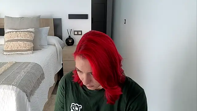 Morninglorytv - enseño los dos piercing
