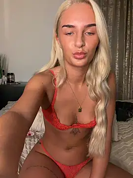 Millymae_ - Suck dildo 😈