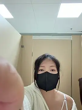 Maomao116 - 超级敏感，易喷体质，会一直喷水💦，特写小穴手指抽插2分钟