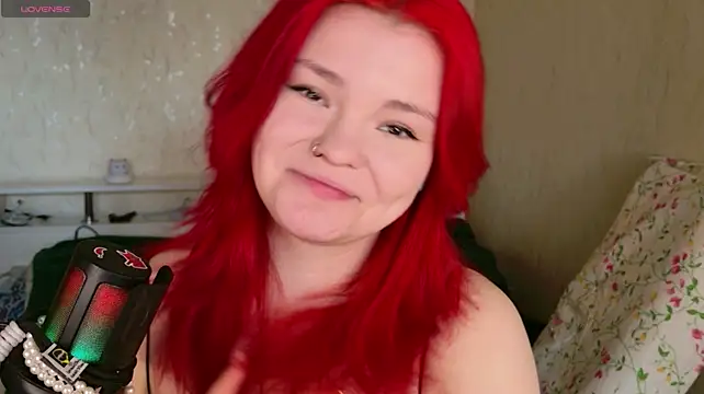 Baby__Fox - flash my tits