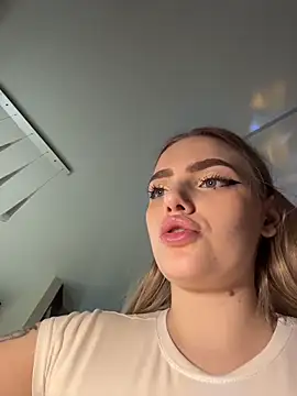 HugeBoobsAlice - EVERY 10TK HARD FINGERING PUSSY + SQUIRT
