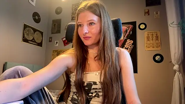 EllyCerry - Send a Hot Photo in PM