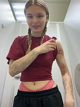 -MiaKitty - Drool over nipples till hard & soaked💦