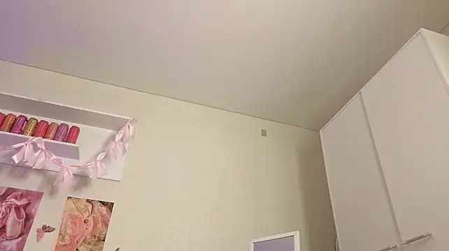 Milly_Lane - HardcoreSquirtingEverythingAround!!!