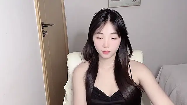 Louise-3 - 控制3分钟+无内M腿