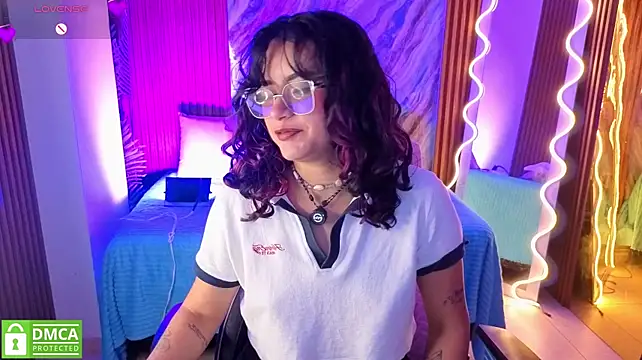 Kristen_tay - finger pussy