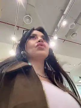 Wet__Bunny - Play with pussy in public*last tip get🎁