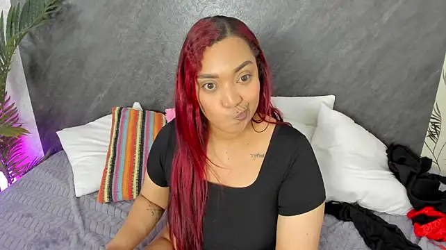 AlanaRivers' Live XXX Chat