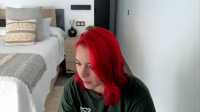 Morninglorytv - enseño los dos piercing