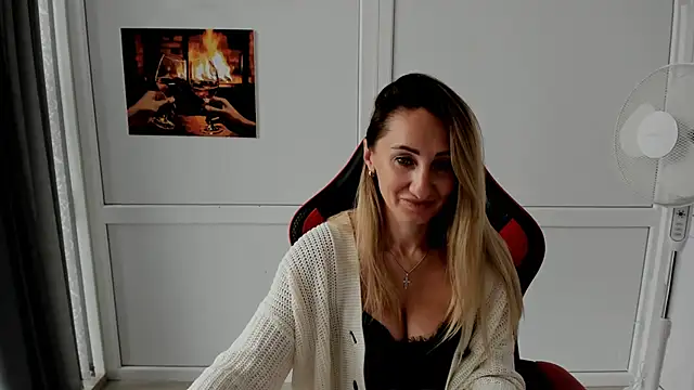 LilyDreamm - https://ru.lovense.com/wish-list/051mcec