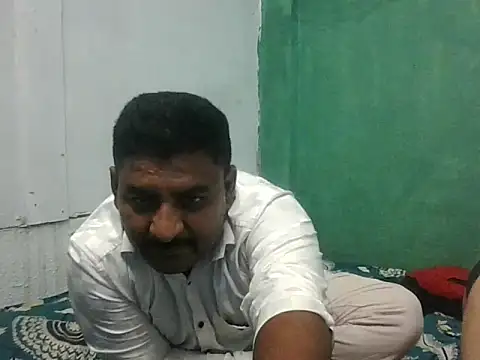 Priya_8581 - gum in mouth