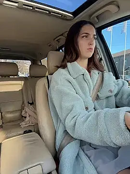 DollyTall - put hand in panties and play with my 🍓