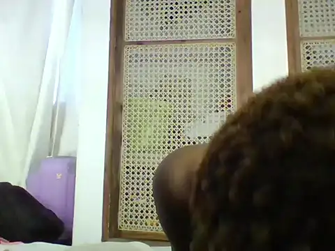 Goldy_petite - rid dildo